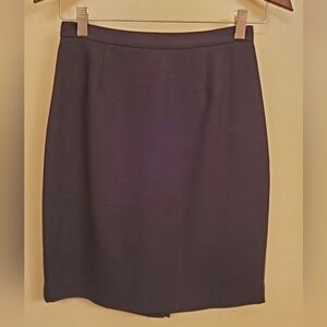 PETITE SOPHISTICATE black suit skirt SIZE 4